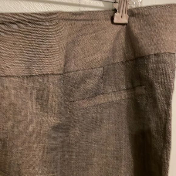 Kenneth Cole Trousers in Brown/Tan, size 20W - Picture 5 of 15